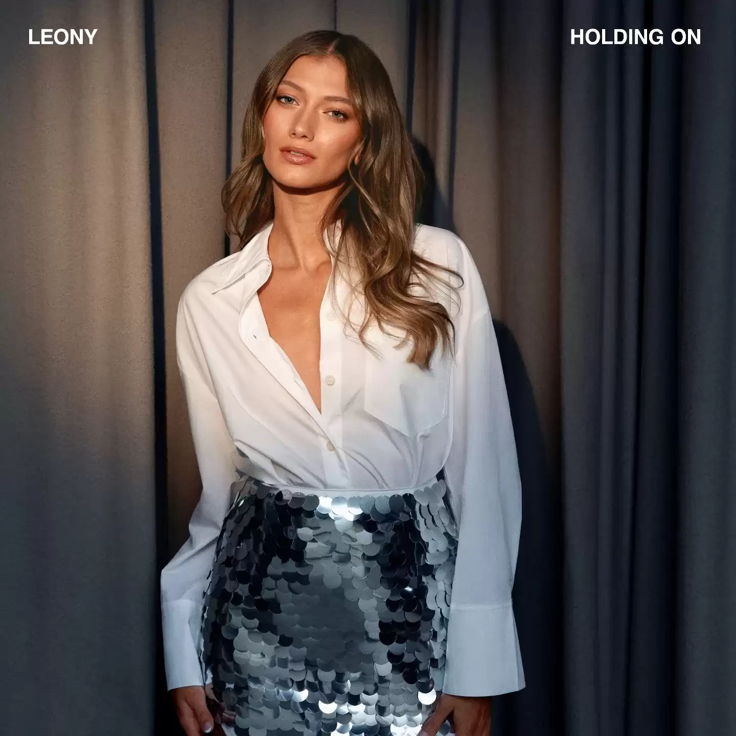 Leony - Holding On